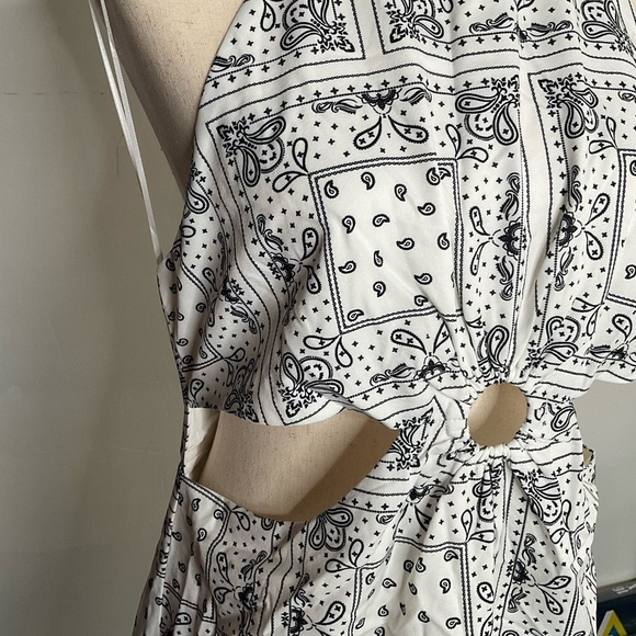 NWOT Elodie White Handkerchief Cutout Halter Mini Dress Large - Picture 4 of 6